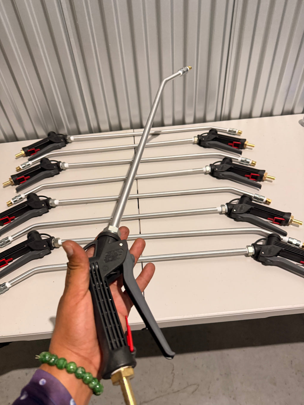 EzFlow Spray Wand- Heavy Duty Plastic/Chemical Resistent Trigger Gun, 24” aluminum lance with Custom Bend and a 6510 Fan Tip!