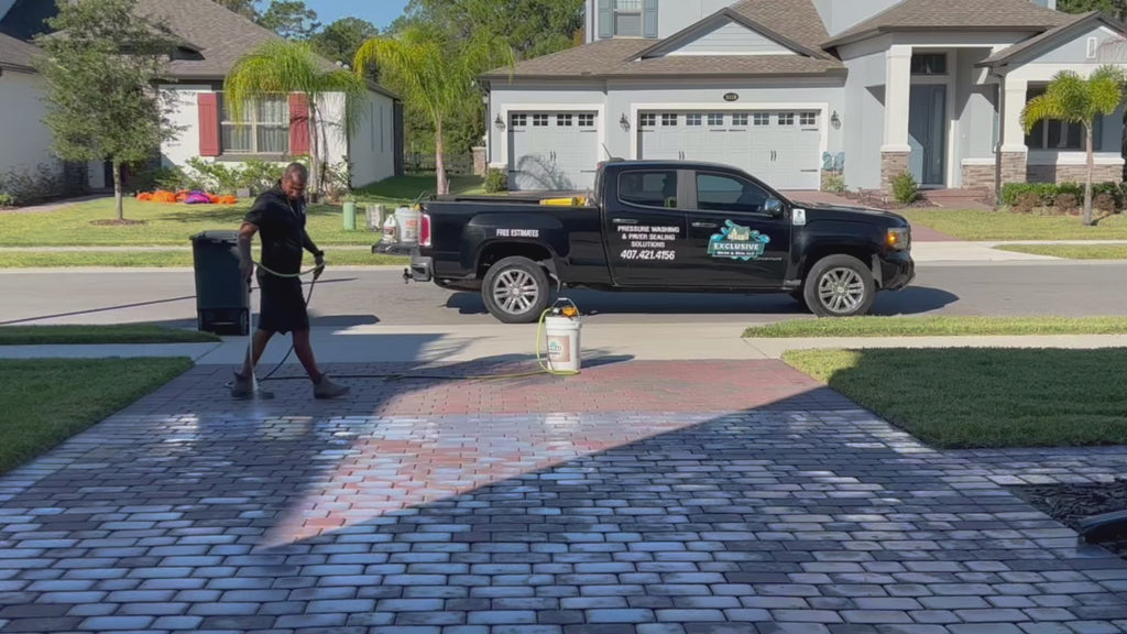 EzFlow Lid Sprayer. Works for Water Based Sealers, Bleach, Degreasers etc. (no Battery Included)